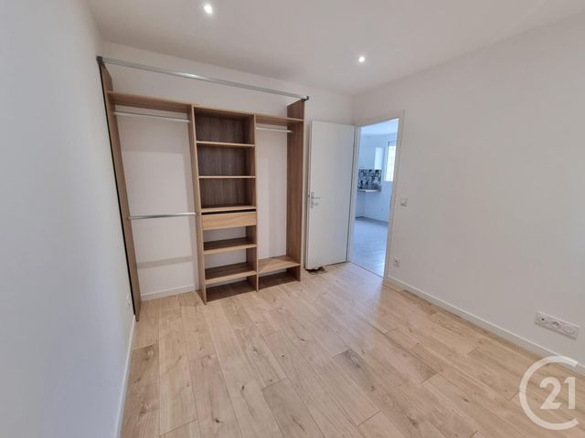 Appartement F3 à louer - 3 pièces - 52.3 m2 - BOISSY ST LEGER - 94 - ILE-DE-FRANCE - Century 21 Valeurs Conseils