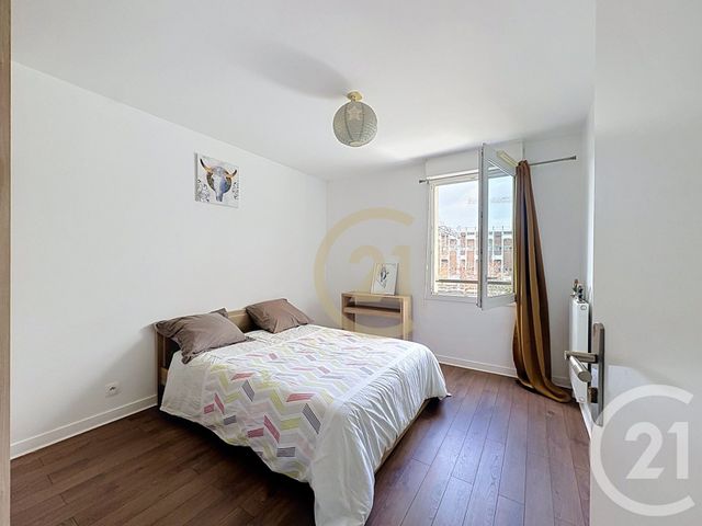 Appartement F4 à vendre - 4 pièces - 84.83 m2 - BOISSY ST LEGER - 94 - ILE-DE-FRANCE - Century 21 Valeurs Conseils