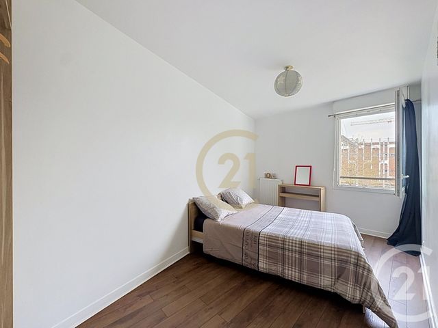 Appartement F4 à vendre - 4 pièces - 84.83 m2 - BOISSY ST LEGER - 94 - ILE-DE-FRANCE - Century 21 Valeurs Conseils