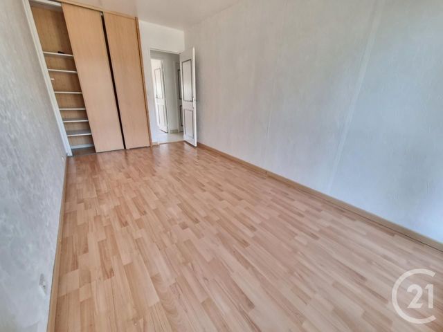 Appartement F3 à louer - 3 pièces - 68.52 m2 - LIMEIL BREVANNES - 94 - ILE-DE-FRANCE - Century 21 Valeurs Conseils