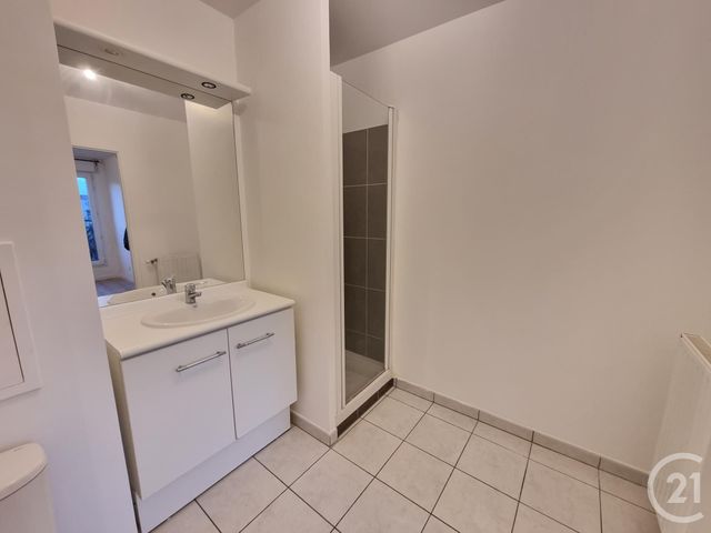 Appartement F2 à louer - 2 pièces - 36.05 m2 - VIGNEUX SUR SEINE - 91 - ILE-DE-FRANCE - Century 21 Valeurs Conseils