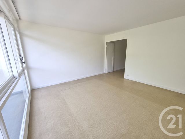 Appartement F3 à louer - 3 pièces - 57.49 m2 - BOUSSY ST ANTOINE - 91 - ILE-DE-FRANCE - Century 21 Valeurs Conseils