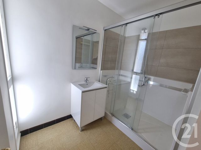Appartement F3 à louer - 3 pièces - 57.49 m2 - BOUSSY ST ANTOINE - 91 - ILE-DE-FRANCE - Century 21 Valeurs Conseils