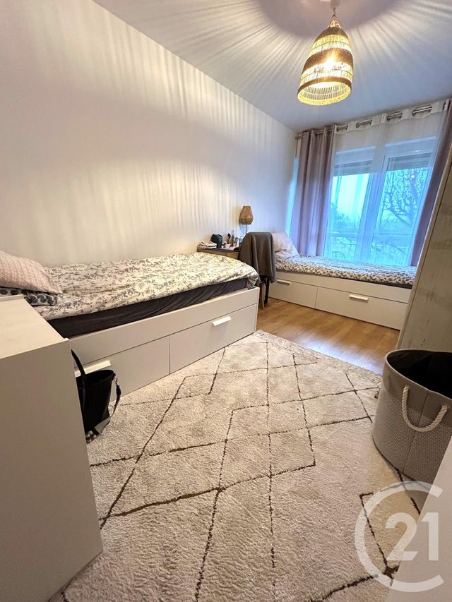 Afficher la photo en grand Appartement F3 à vendre - 3 pièces - 67.52 m2 - LIMEIL BREVANNES - 94 - ILE-DE-FRANCE - Century 21 Valeurs Conseils