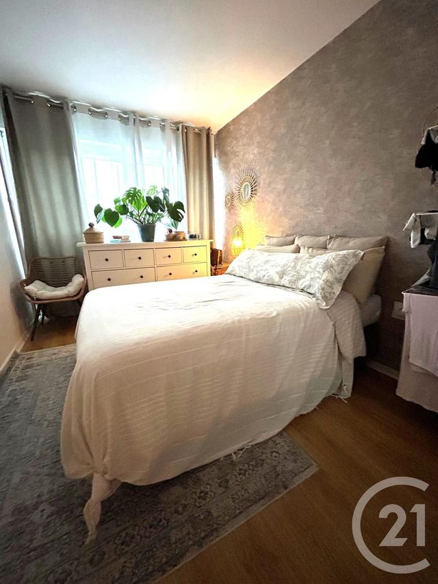 Afficher la photo en grand Appartement F3 à vendre - 3 pièces - 67.52 m2 - LIMEIL BREVANNES - 94 - ILE-DE-FRANCE - Century 21 Valeurs Conseils