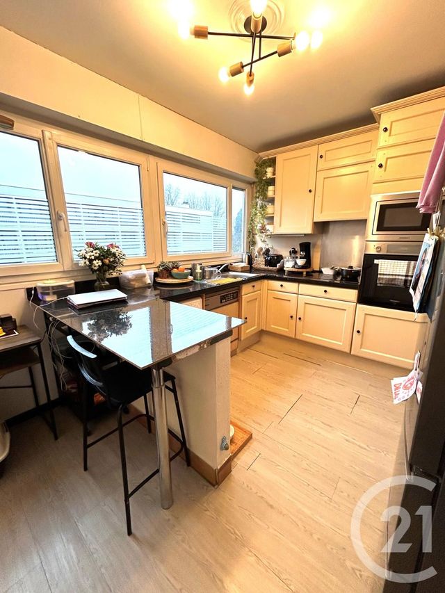 Afficher la photo en grand Appartement F3 à vendre - 3 pièces - 67.52 m2 - LIMEIL BREVANNES - 94 - ILE-DE-FRANCE - Century 21 Valeurs Conseils